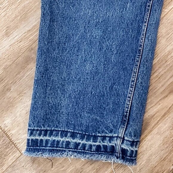 Levi's 550 Relaxed Fit Frayed Bottom Jeans 36/32 - Picture 7 of 9